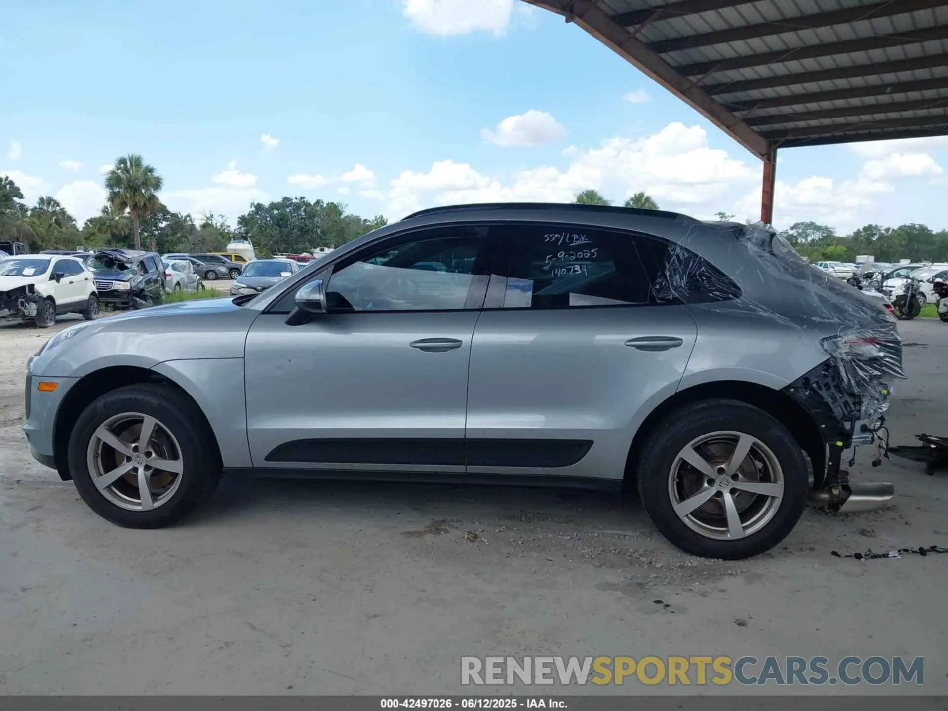 15 fotografías del automóvil dañado WP1AA2A55LLB03066 PORSCHE MACAN 2020
