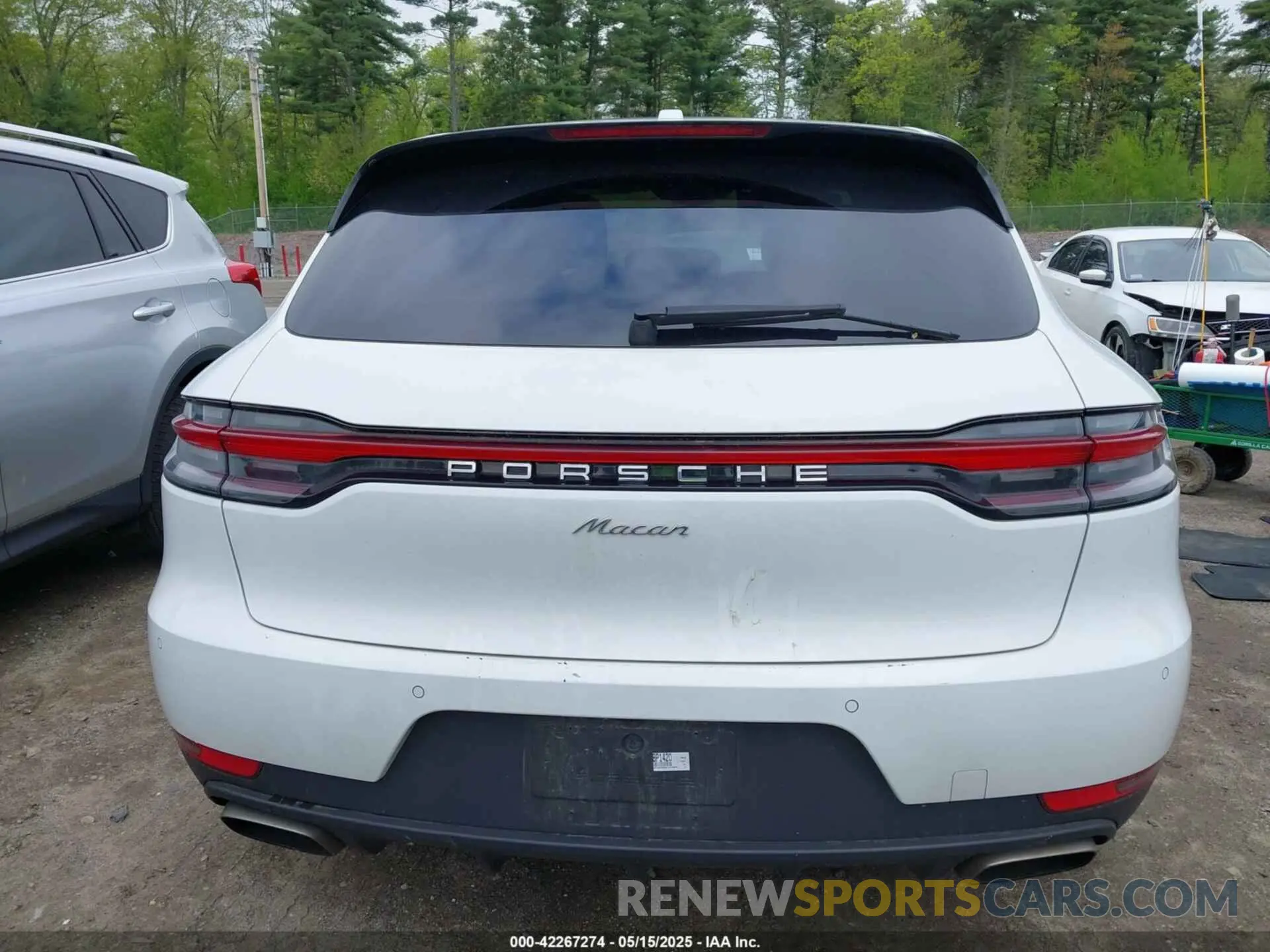 17 fotografías del automóvil dañado WP1AA2A56LLB10625 PORSCHE MACAN 2020