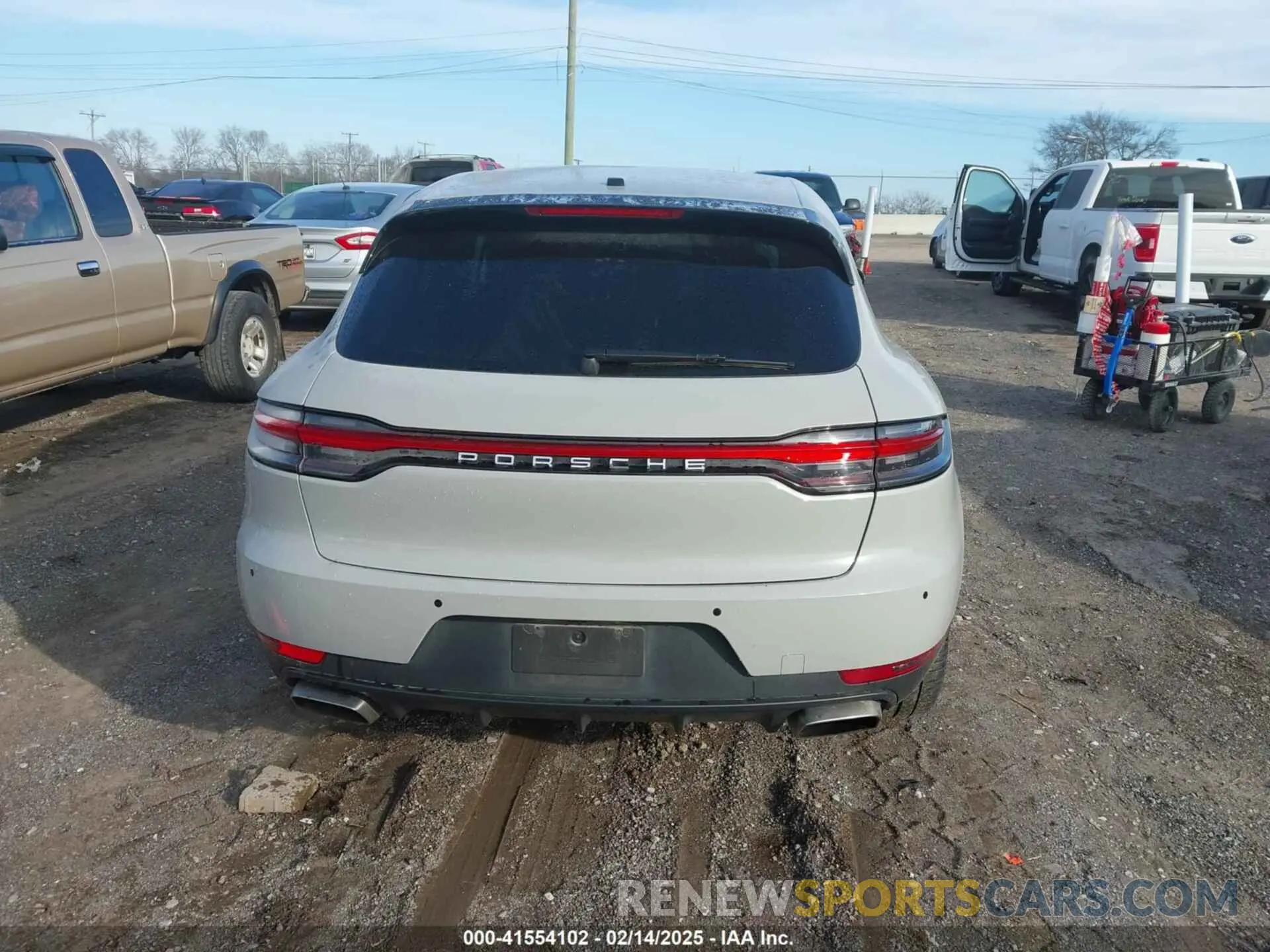 16 fotografías del automóvil dañado WP1AA2A57LLB14764 PORSCHE MACAN 2020