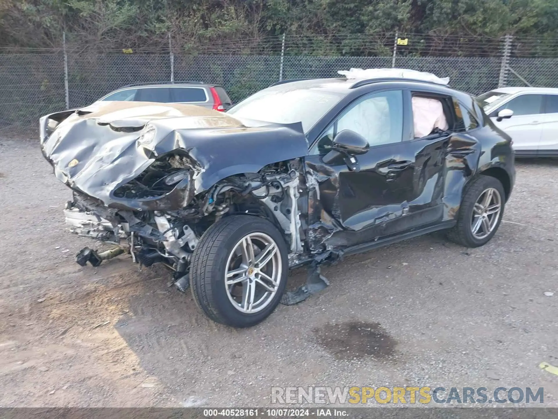 2 fotografías del automóvil dañado WP1AA2A59LLB01675 PORSCHE MACAN 2020