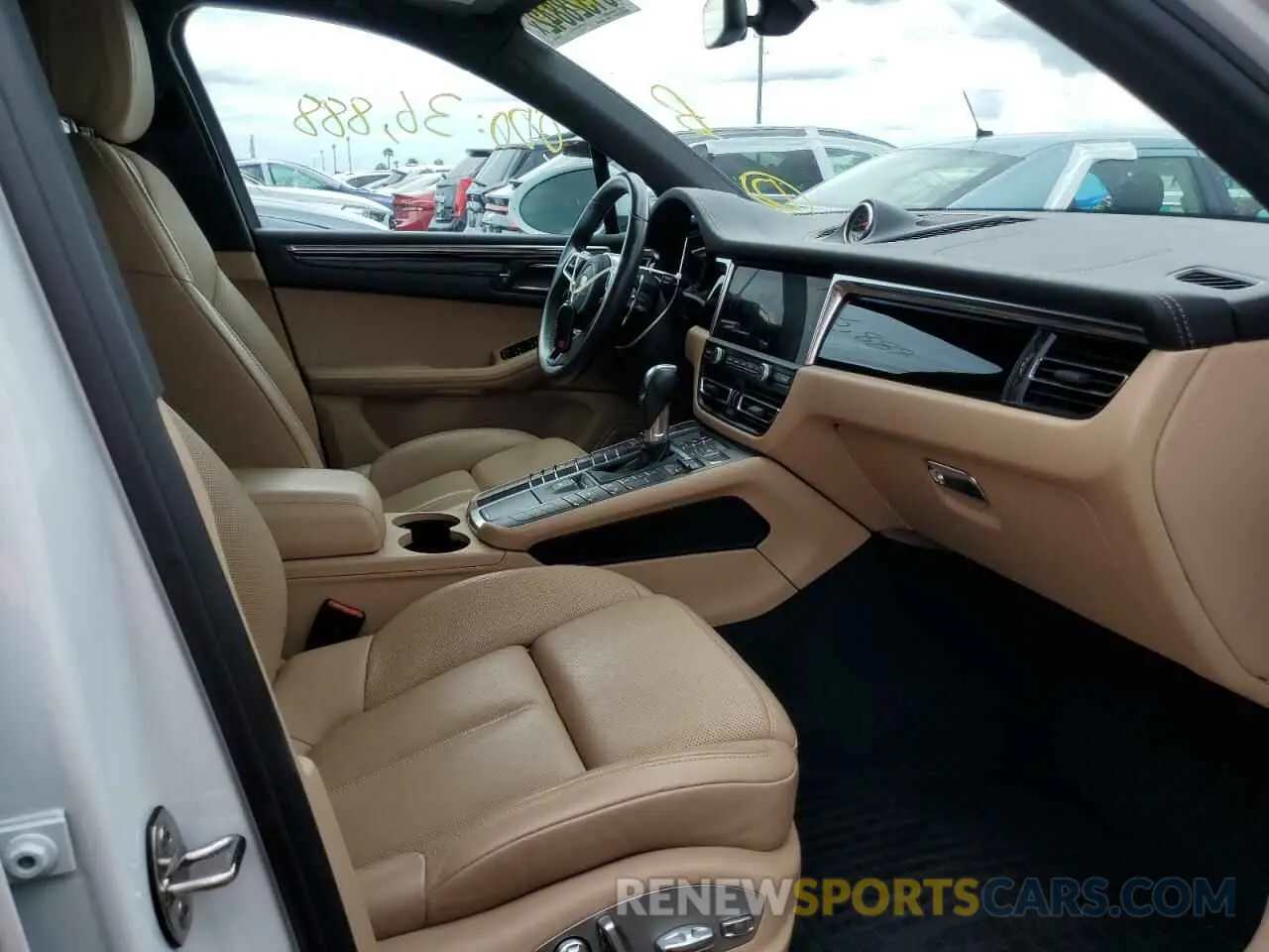5 fotografías del automóvil dañado WP1AB2A53LLB31428 PORSCHE MACAN 2020