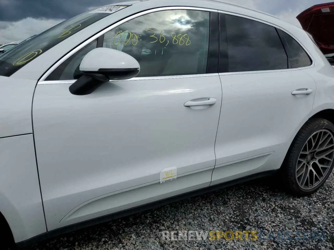 9 fotografías del automóvil dañado WP1AB2A53LLB31428 PORSCHE MACAN 2020