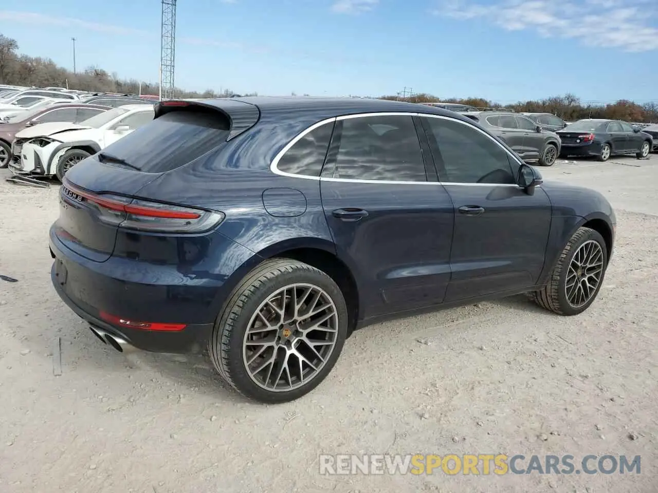 3 fotografías del automóvil dañado WP1AB2A53LLB36922 PORSCHE MACAN 2020