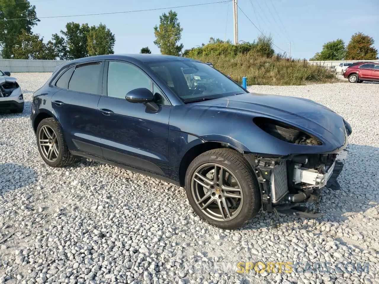 4 fotografías del automóvil dañado WP1AB2A58LLB34745 PORSCHE MACAN 2020