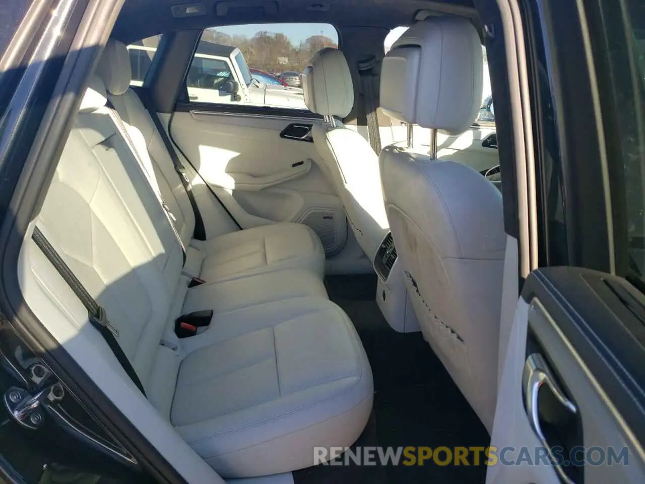 10 fotografías del automóvil dañado WP1AF2A5XLLB60445 PORSCHE MACAN 2020
