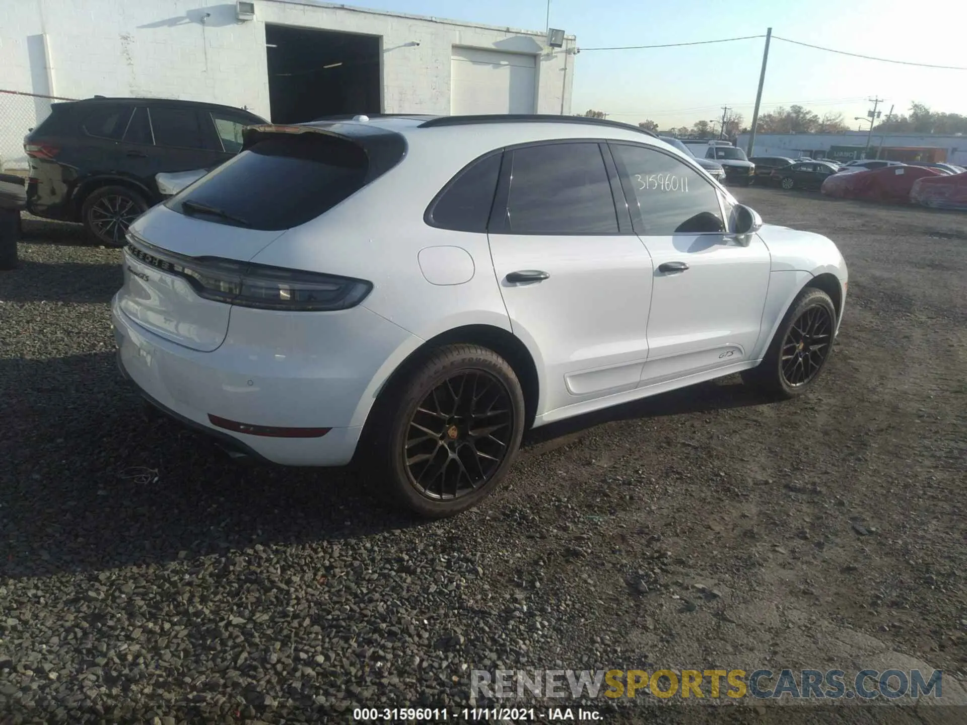 4 fotografías del automóvil dañado WP1AG2A59LLB55296 PORSCHE MACAN 2020