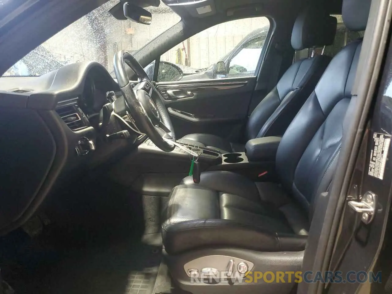 7 fotografías del automóvil dañado WP1AA2A50MLB04711 PORSCHE MACAN 2021