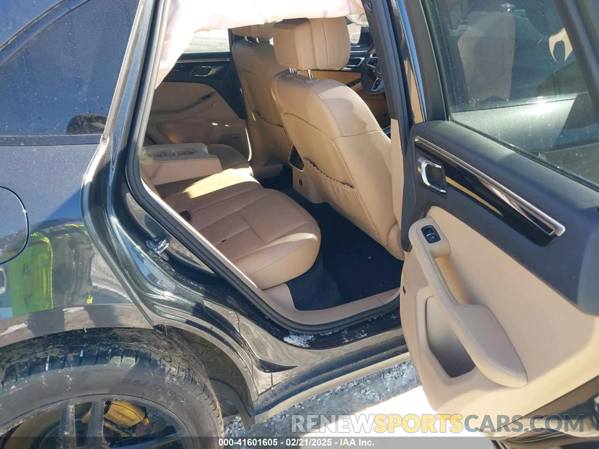 8 fotografías del automóvil dañado WP1AA2A50MLB06099 PORSCHE MACAN 2021