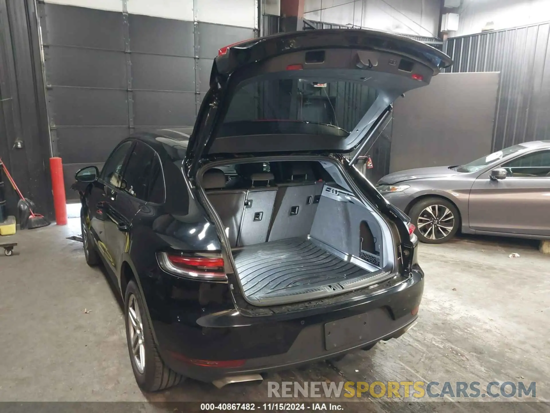 3 fotografías del automóvil dañado WP1AA2A50MLB06278 PORSCHE MACAN 2021