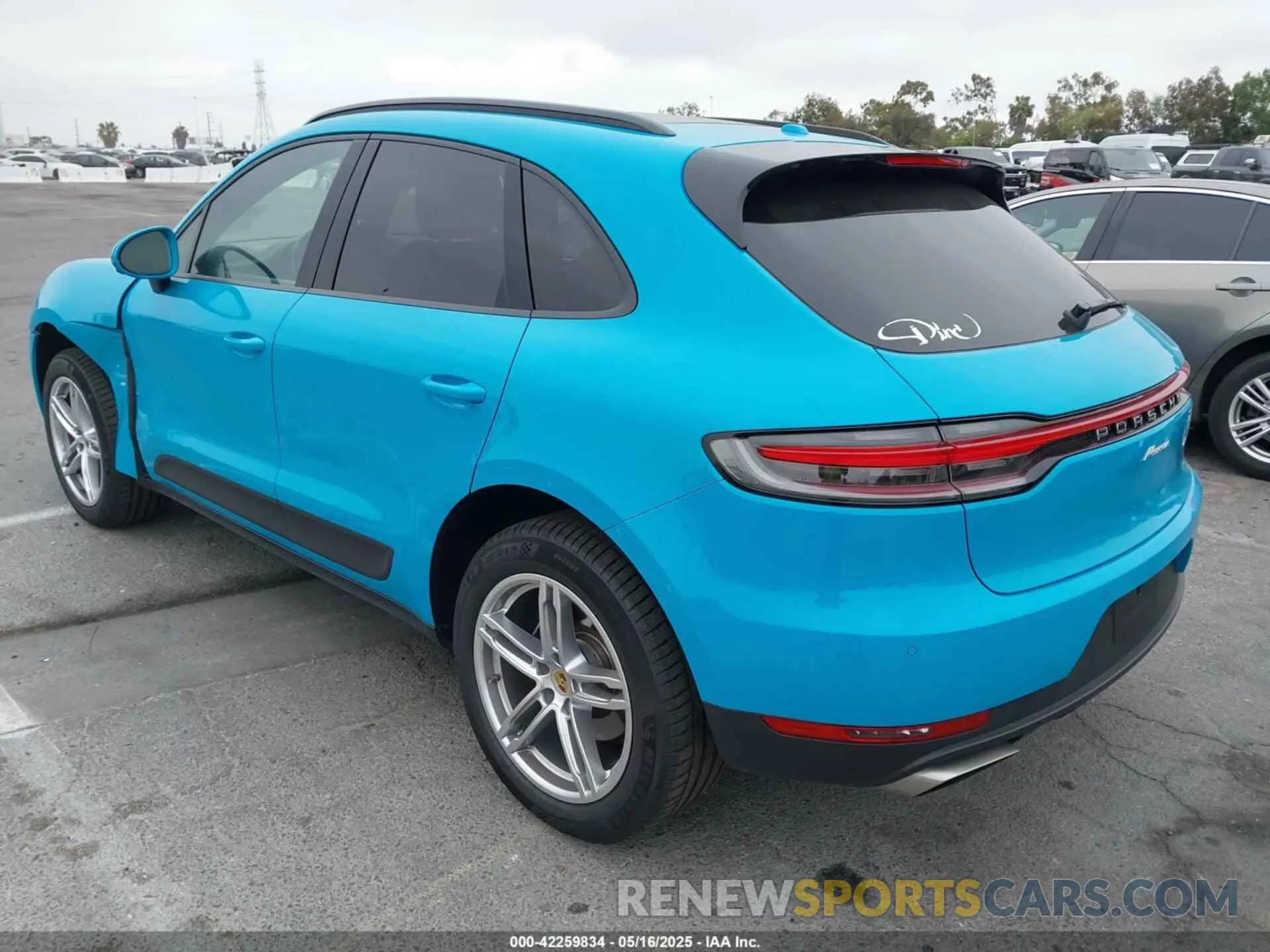 3 fotografías del automóvil dañado WP1AA2A51MLB04460 PORSCHE MACAN 2021