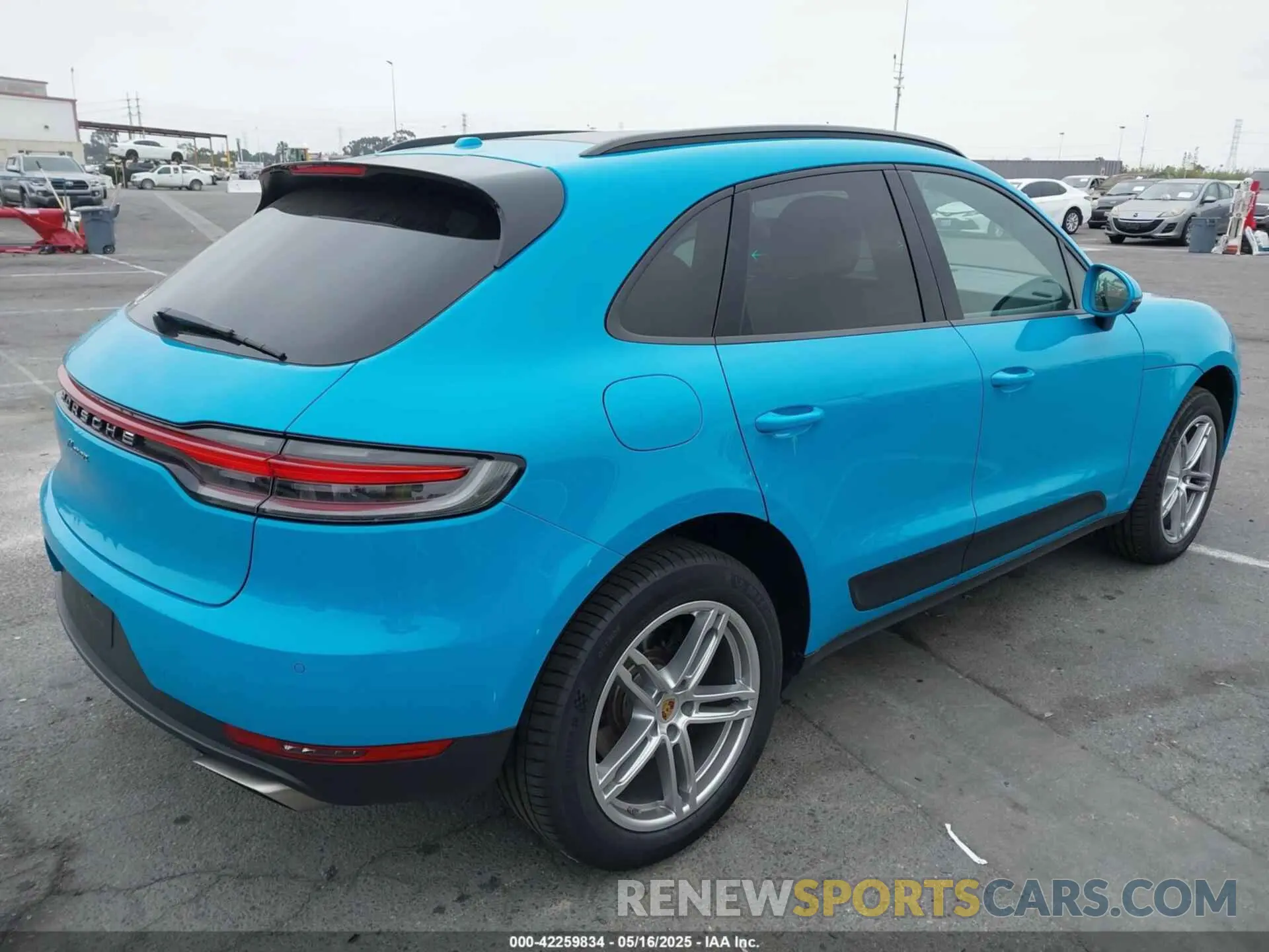 4 fotografías del automóvil dañado WP1AA2A51MLB04460 PORSCHE MACAN 2021