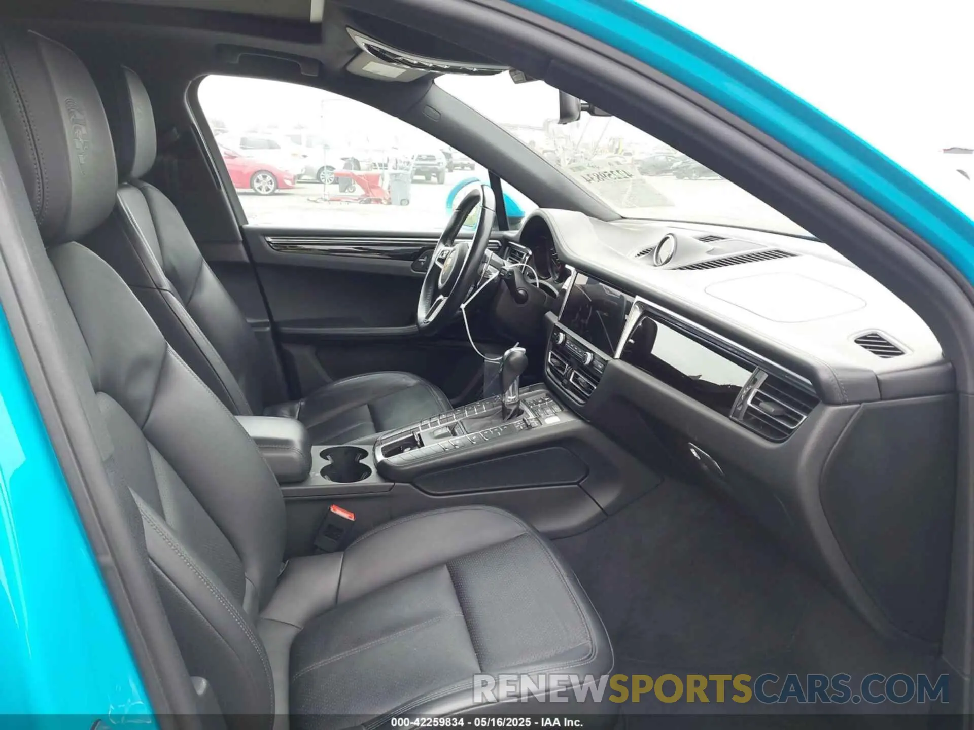 5 fotografías del automóvil dañado WP1AA2A51MLB04460 PORSCHE MACAN 2021