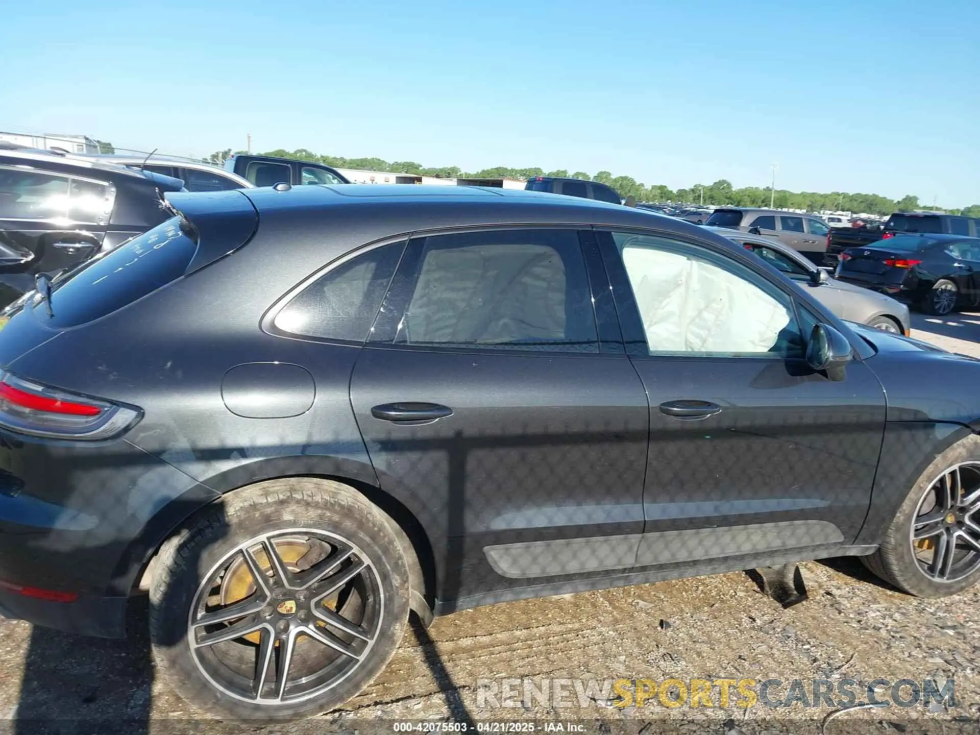 13 fotografías del automóvil dañado WP1AA2A52MLB09795 PORSCHE MACAN 2021