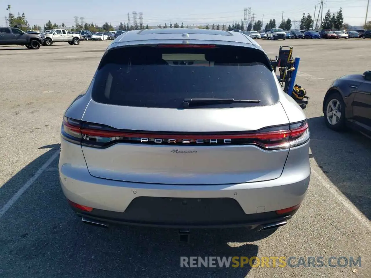6 fotografías del automóvil dañado WP1AA2A54MLB00483 PORSCHE MACAN 2021