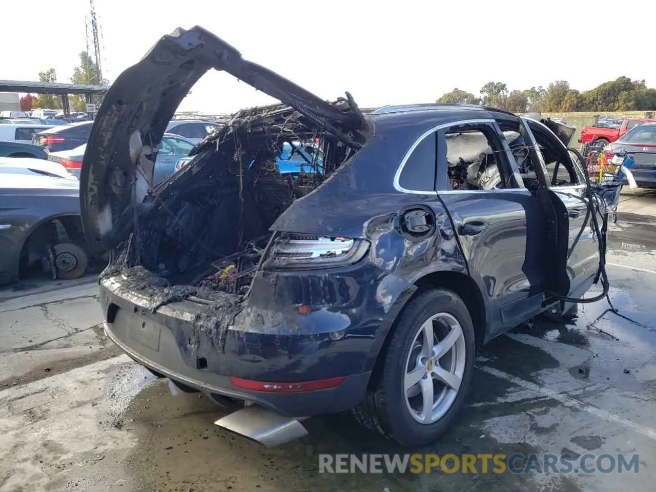4 fotografías del automóvil dañado WP1AA2A54MLB07014 PORSCHE MACAN 2021