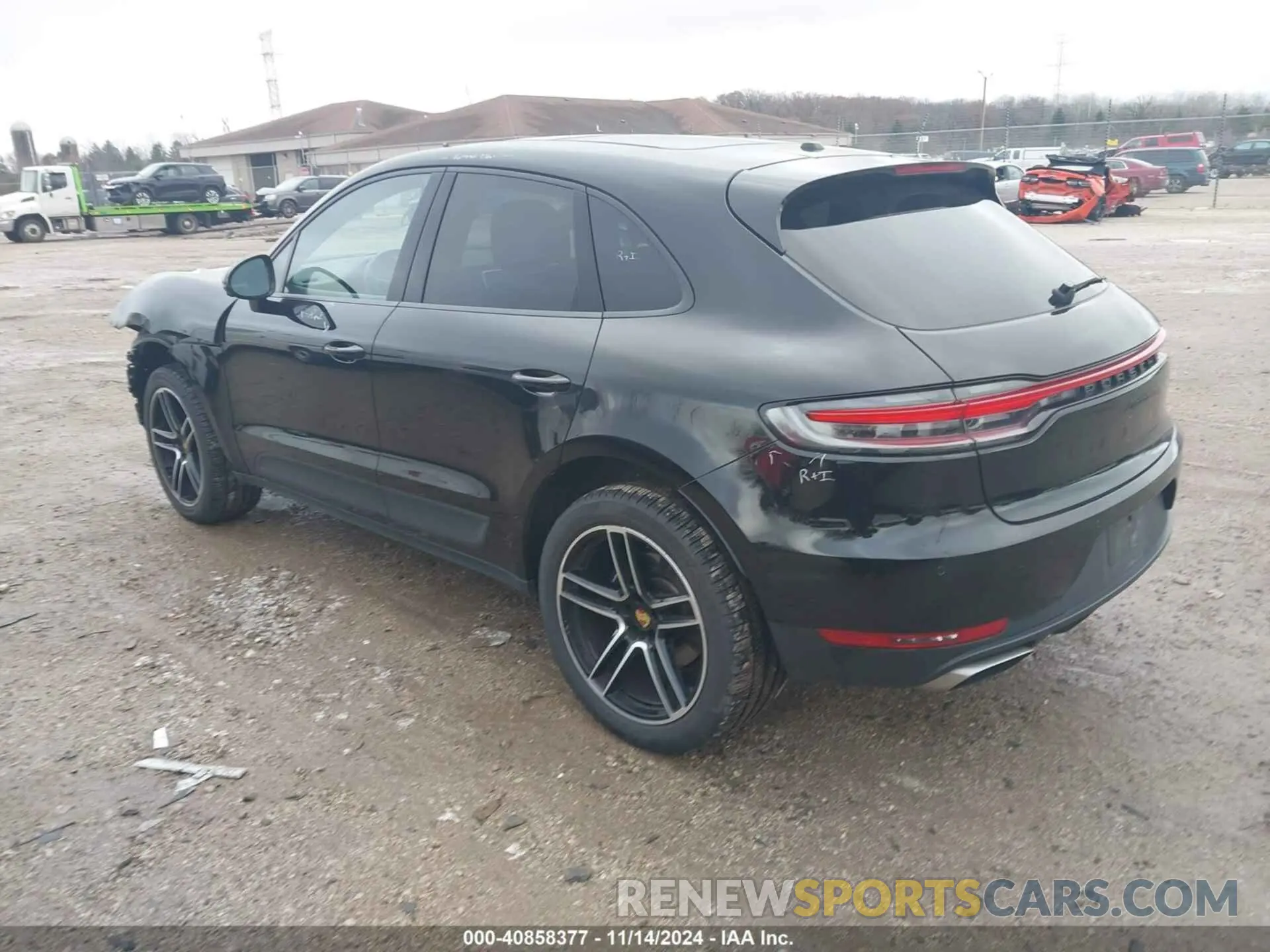 3 fotografías del automóvil dañado WP1AA2A54MLB16120 PORSCHE MACAN 2021