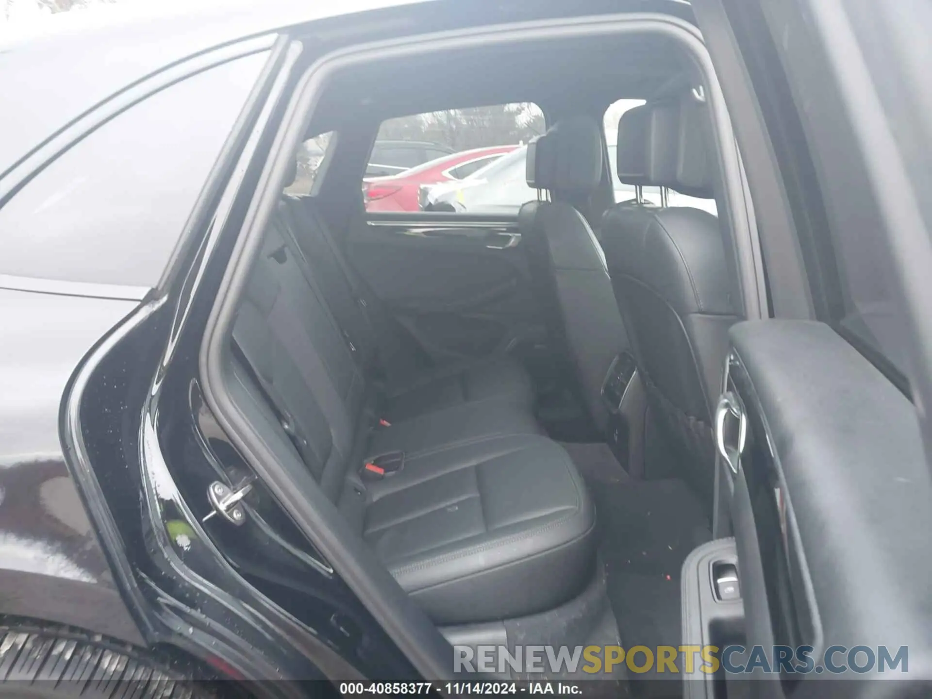 8 fotografías del automóvil dañado WP1AA2A54MLB16120 PORSCHE MACAN 2021