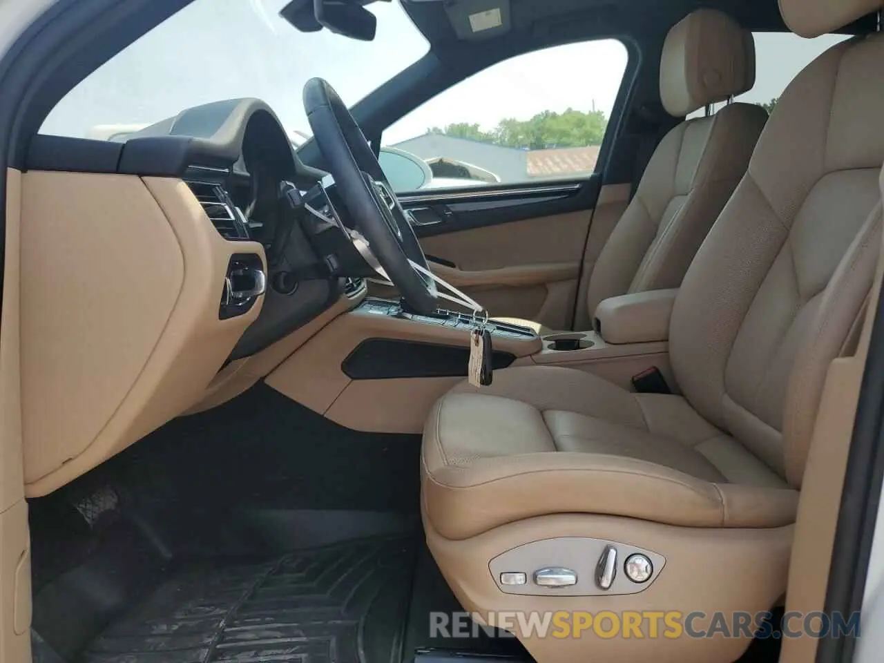 7 fotografías del automóvil dañado WP1AA2A55MLB02694 PORSCHE MACAN 2021