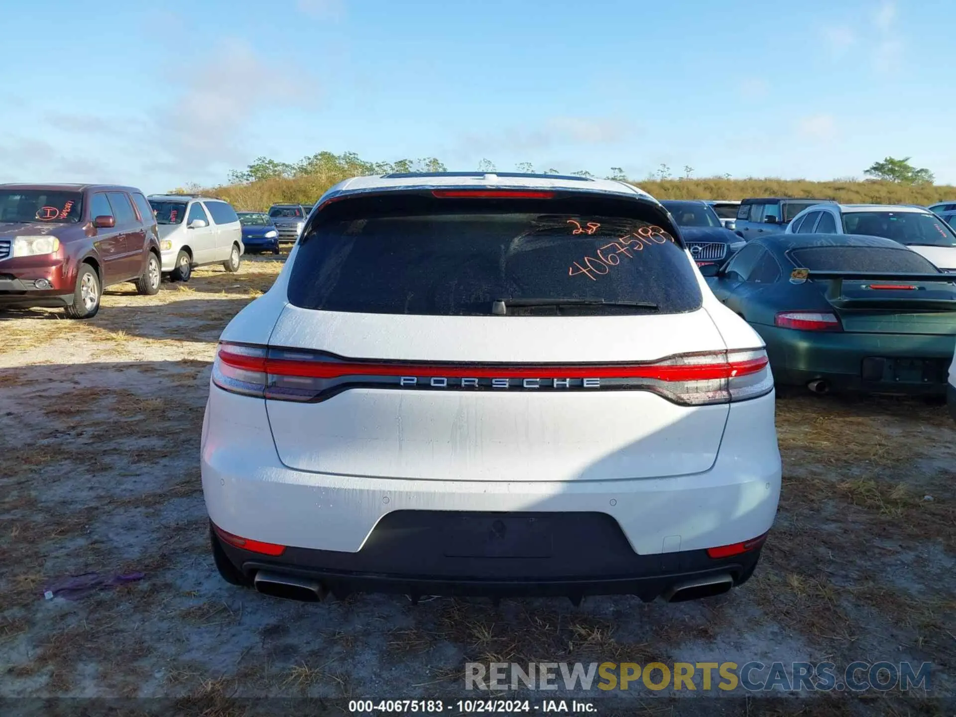 15 fotografías del automóvil dañado WP1AA2A57MLB12370 PORSCHE MACAN 2021