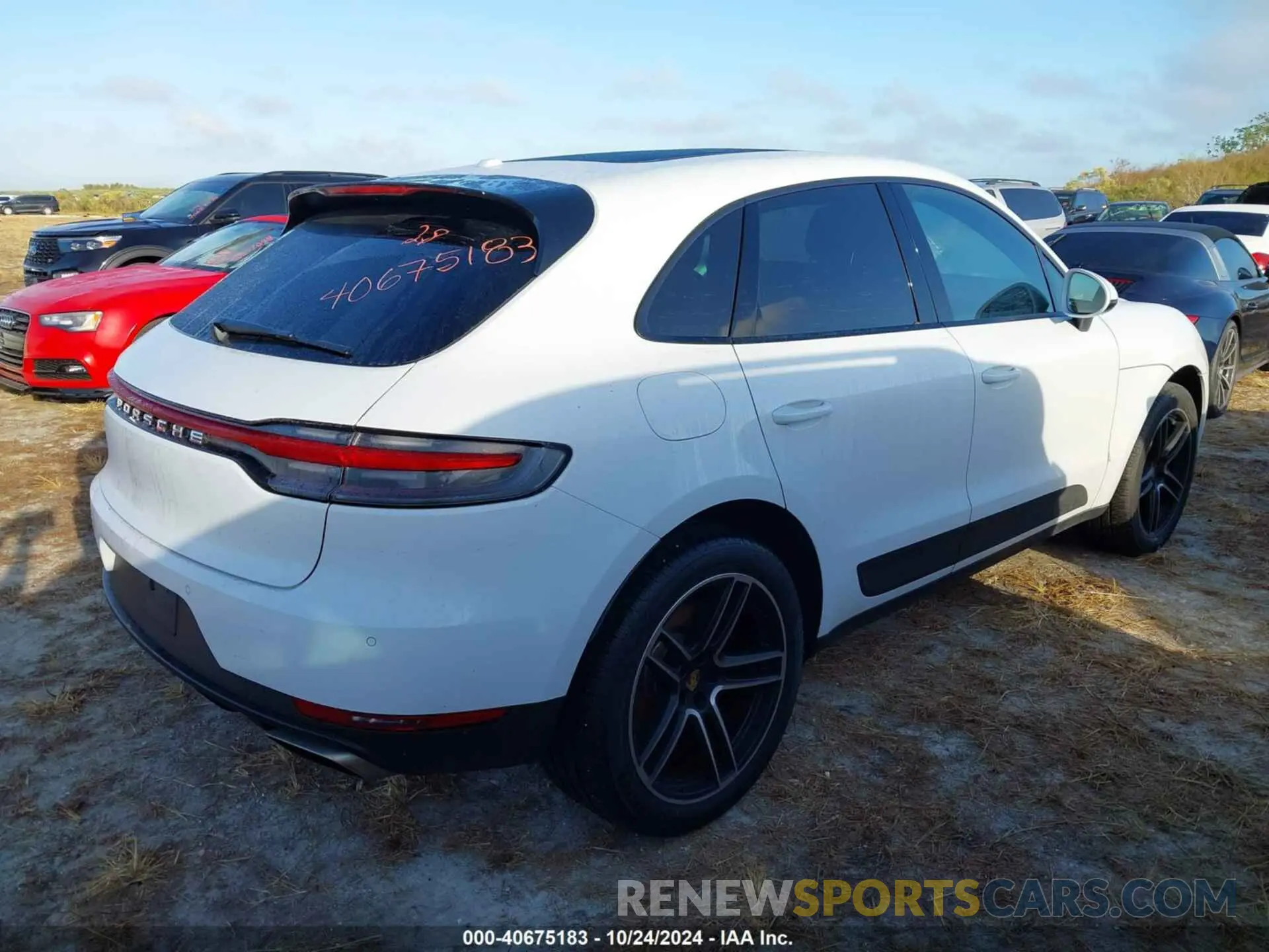 4 fotografías del automóvil dañado WP1AA2A57MLB12370 PORSCHE MACAN 2021