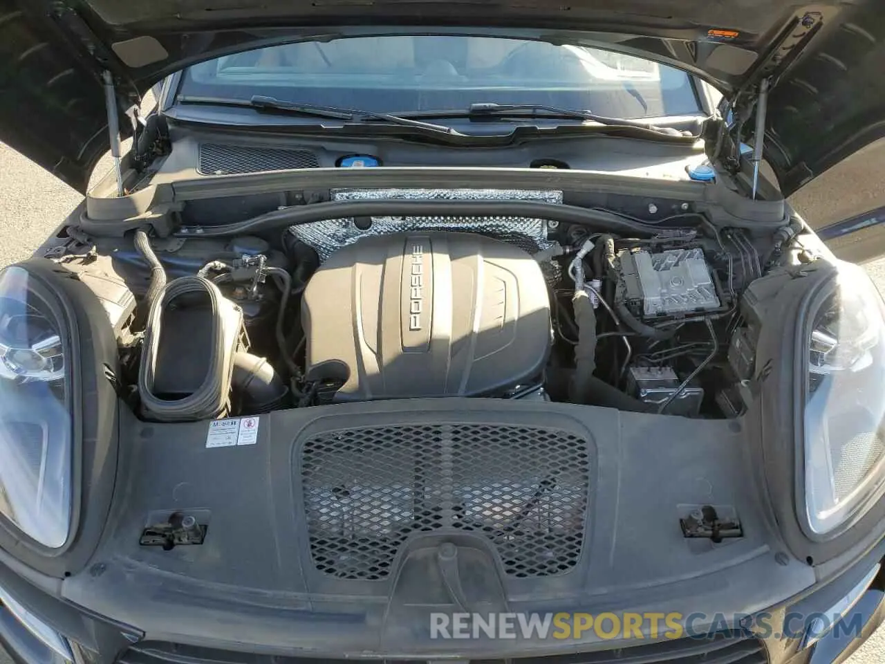 12 fotografías del automóvil dañado WP1AA2A5XMLB02318 PORSCHE MACAN 2021