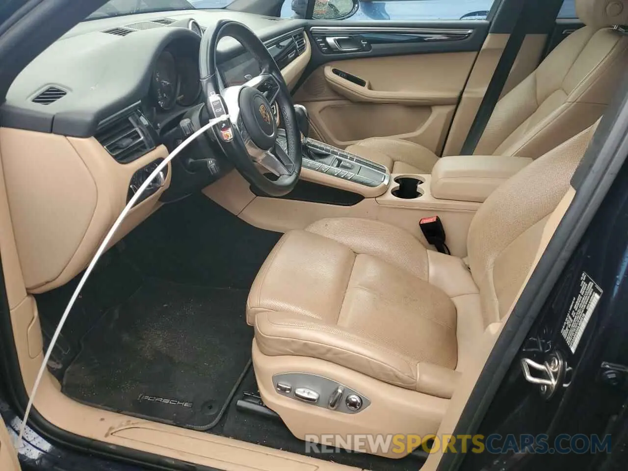 7 fotografías del automóvil dañado WP1AA2A5XMLB02318 PORSCHE MACAN 2021