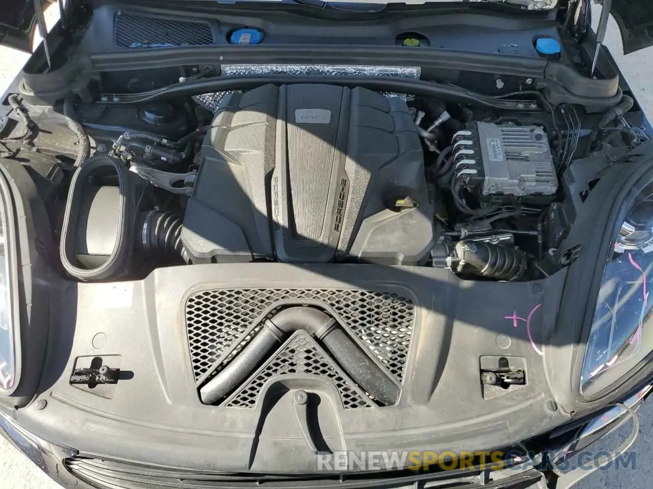 12 fotografías del automóvil dañado WP1AB2A50MLB34286 PORSCHE MACAN 2021