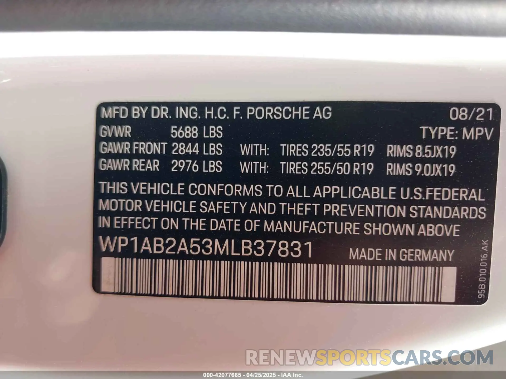 9 fotografías del automóvil dañado WP1AB2A53MLB37831 PORSCHE MACAN 2021
