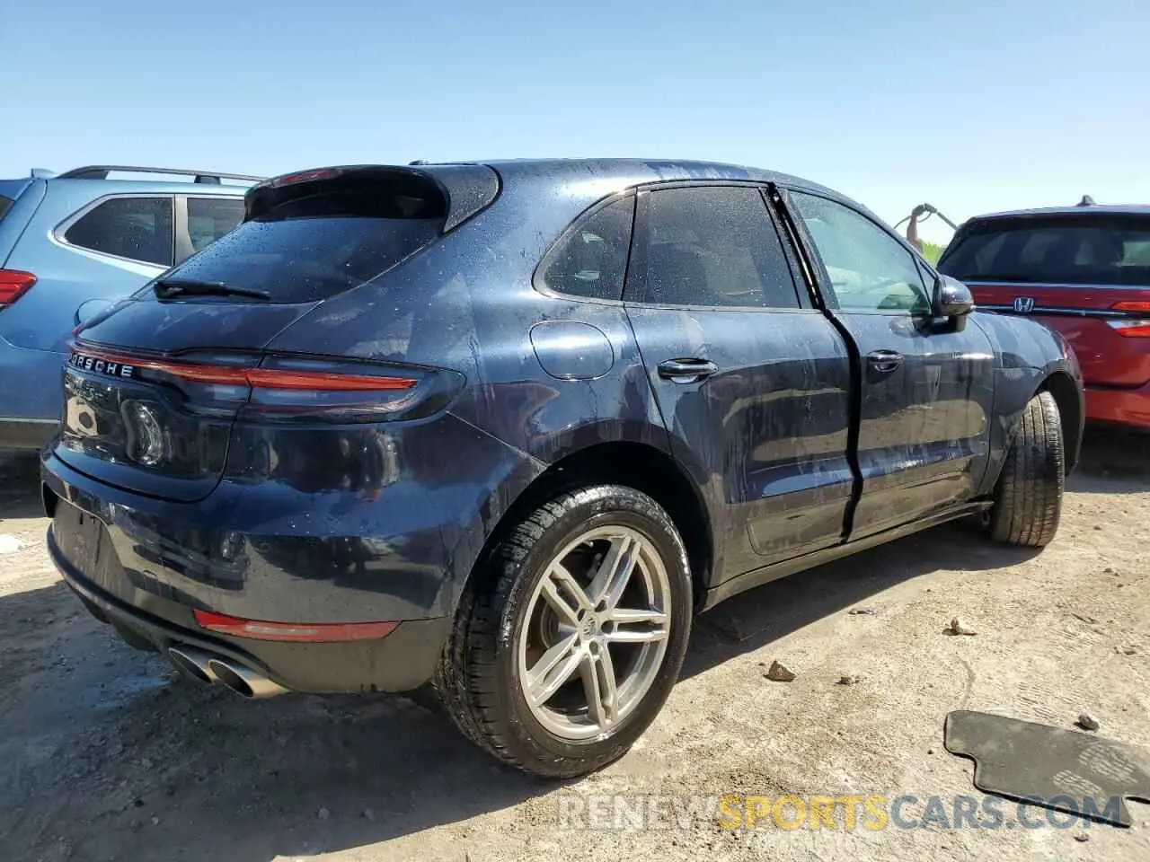 3 fotografías del automóvil dañado WP1AB2A56MLB33045 PORSCHE MACAN 2021