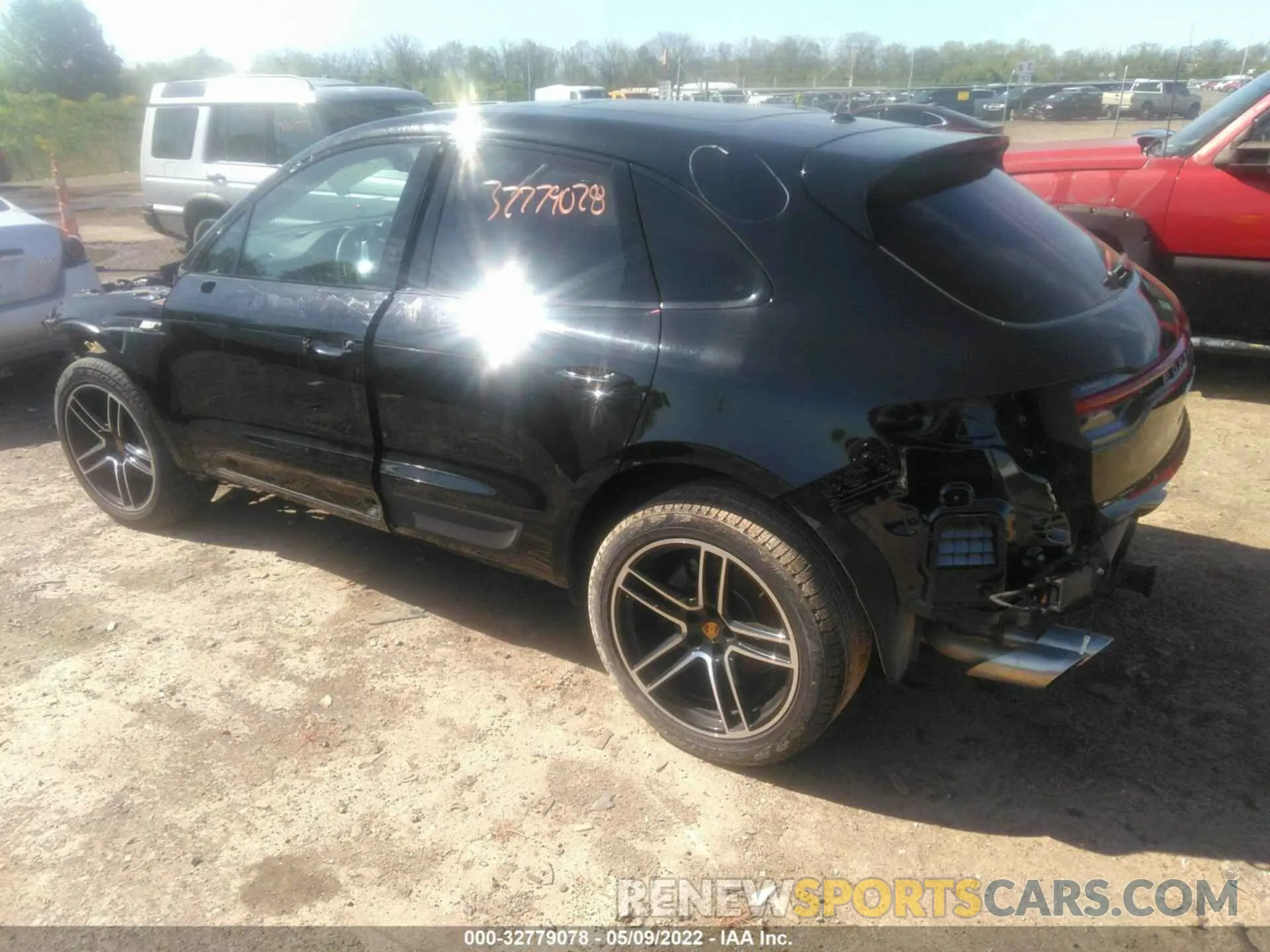 3 fotografías del automóvil dañado WP1AB2A59MLB30852 PORSCHE MACAN 2021