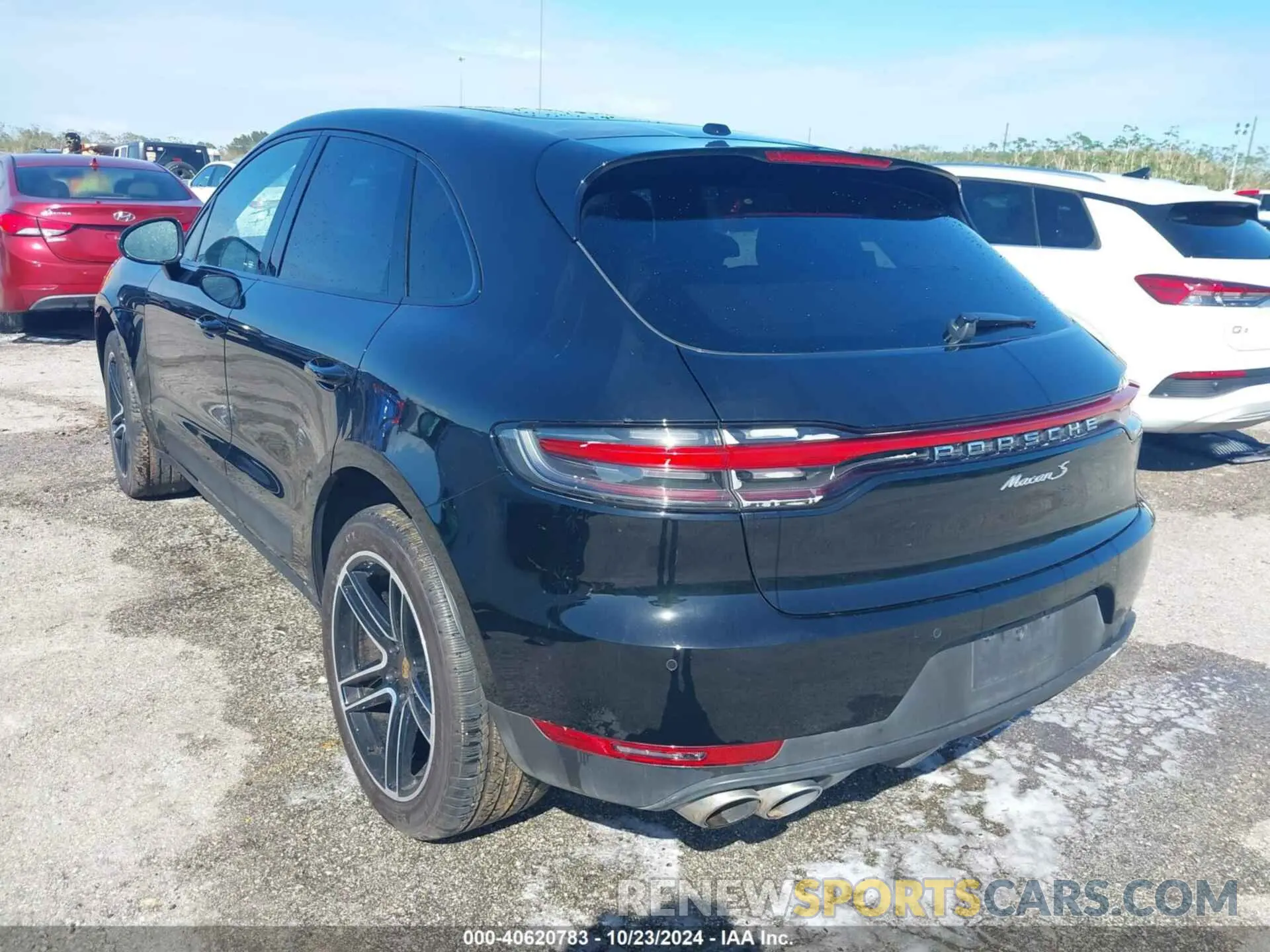3 fotografías del automóvil dañado WP1AB2A59MLB34089 PORSCHE MACAN 2021