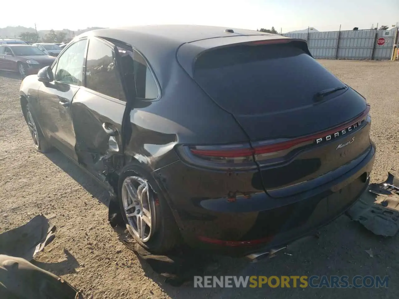 3 fotografías del automóvil dañado WP1AB2A5XMLB31783 PORSCHE MACAN 2021