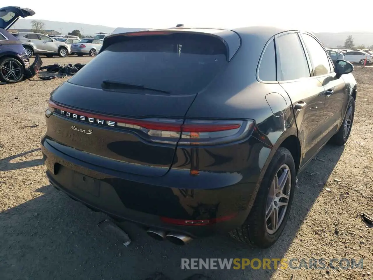 4 fotografías del automóvil dañado WP1AB2A5XMLB31783 PORSCHE MACAN 2021