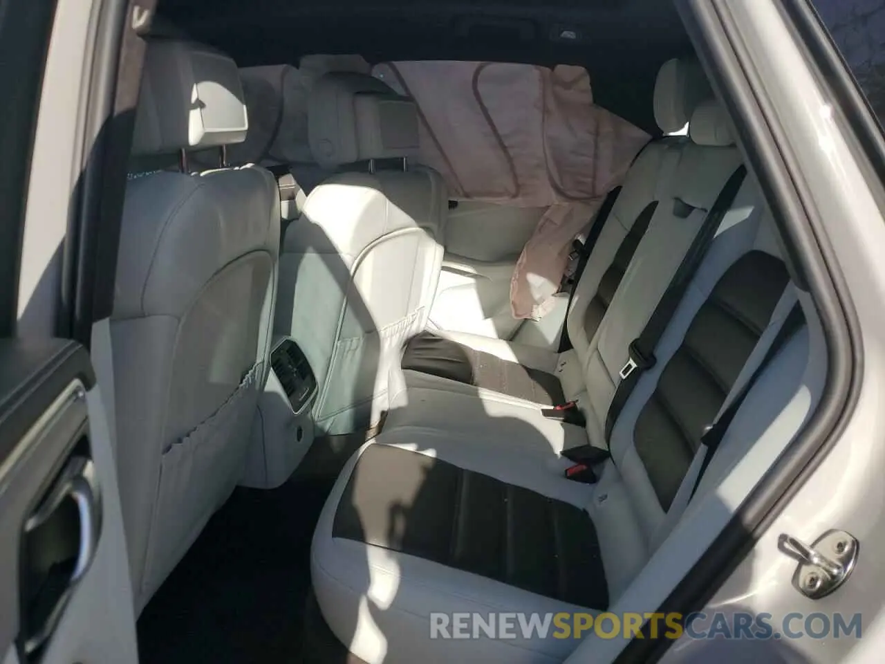 11 fotografías del automóvil dañado WP1AF2A54MLB60829 PORSCHE MACAN 2021