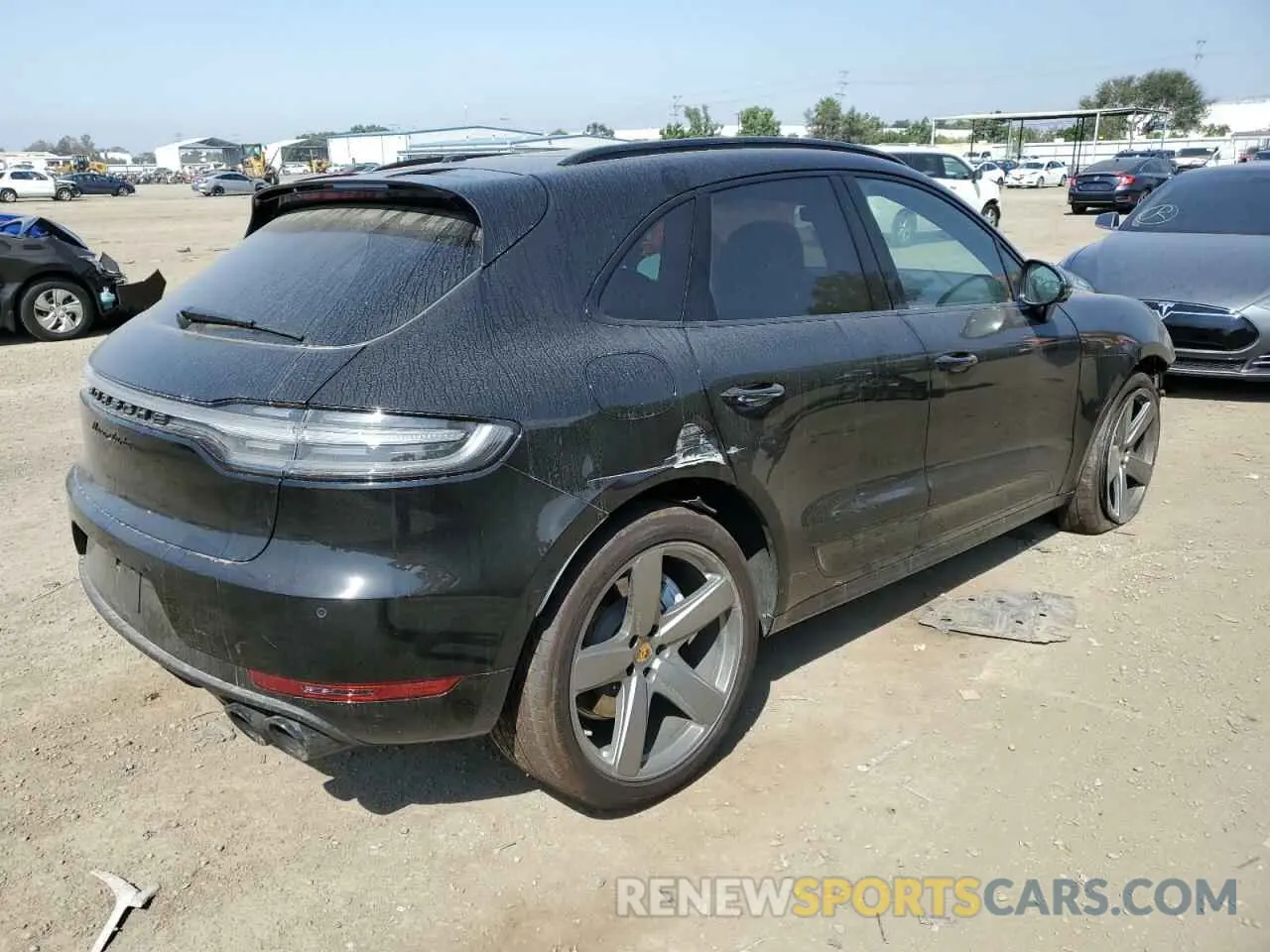 4 fotografías del automóvil dañado WP1AF2A59MLB60857 PORSCHE MACAN 2021