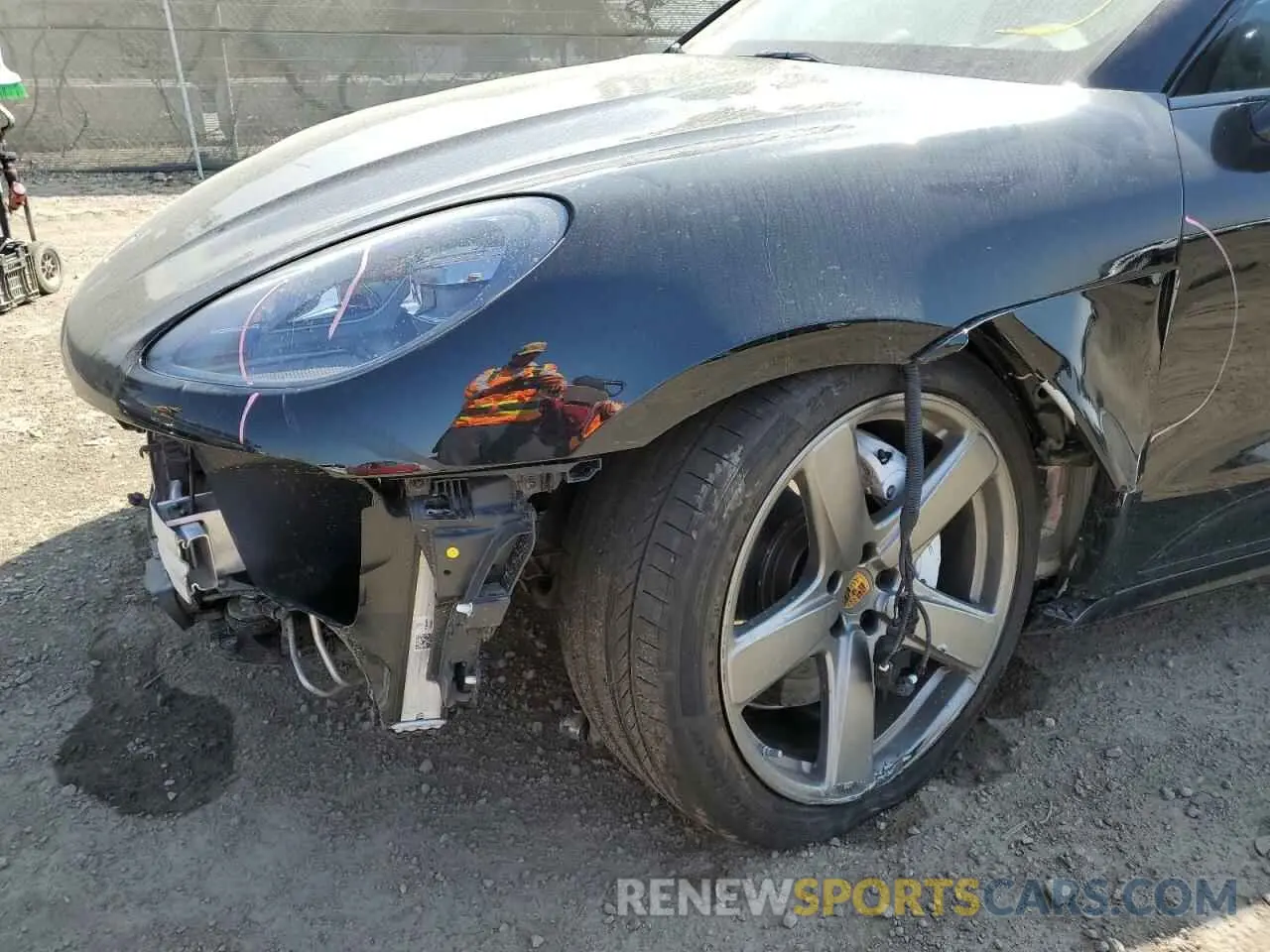 9 fotografías del automóvil dañado WP1AF2A59MLB60857 PORSCHE MACAN 2021