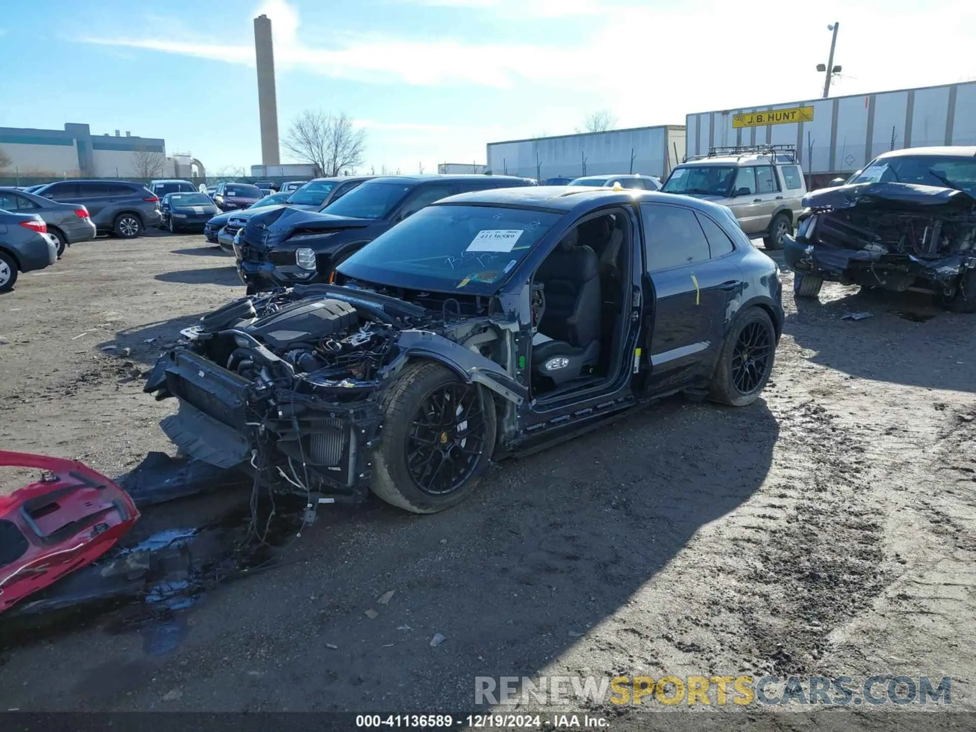 2 fotografías del automóvil dañado WP1AG2A56MLB53586 PORSCHE MACAN 2021
