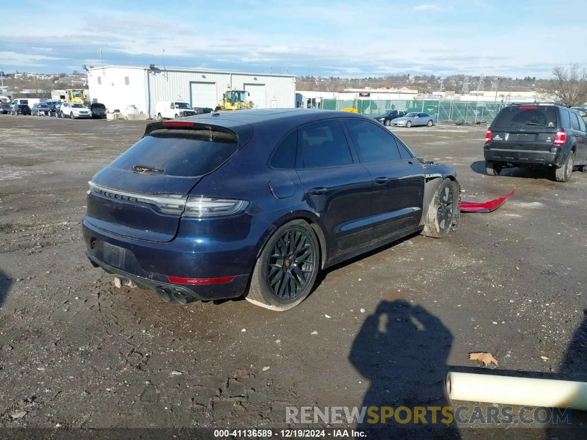 4 fotografías del automóvil dañado WP1AG2A56MLB53586 PORSCHE MACAN 2021