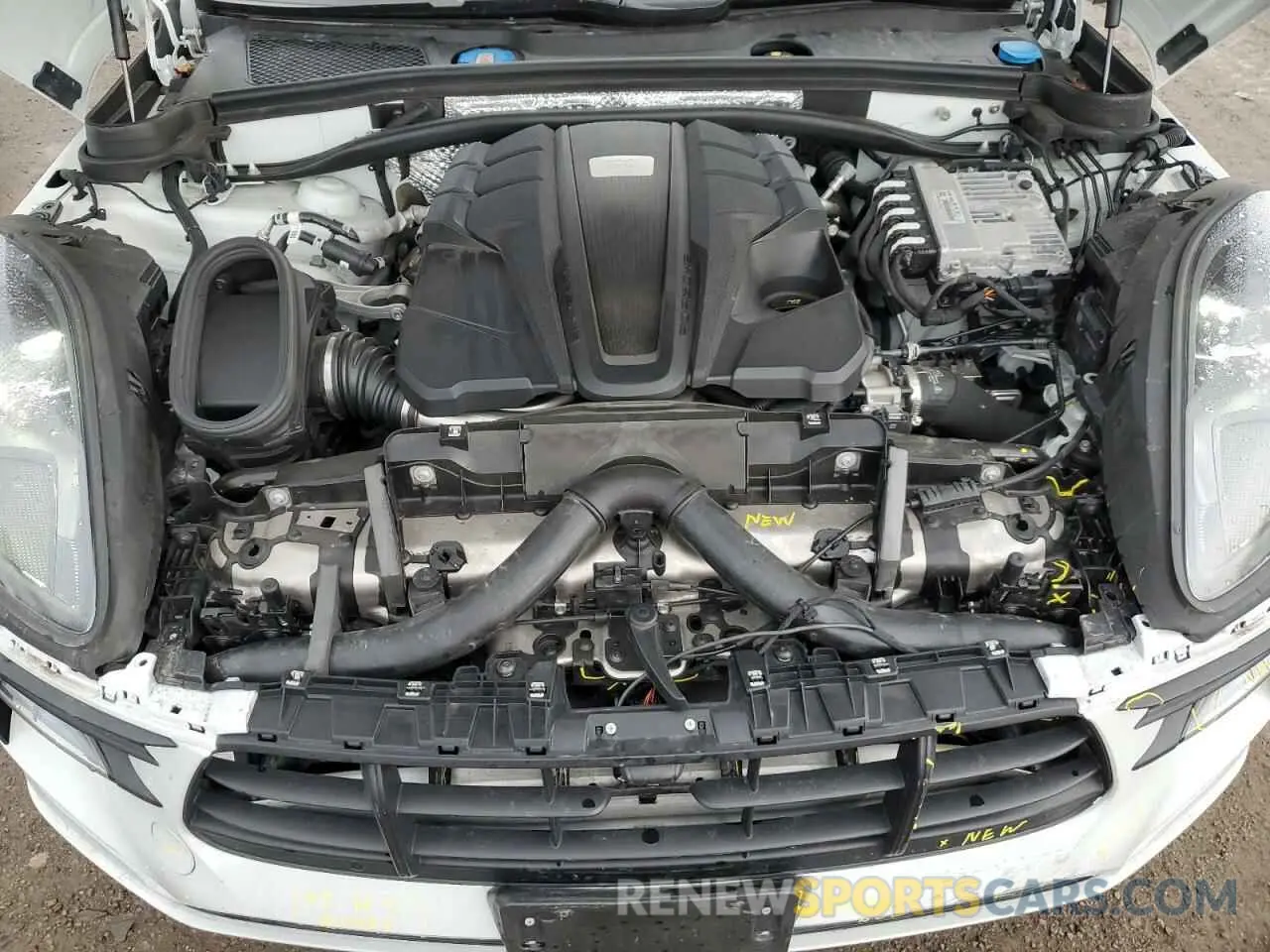 12 fotografías del automóvil dañado WP1AG2A58MLB54268 PORSCHE MACAN 2021
