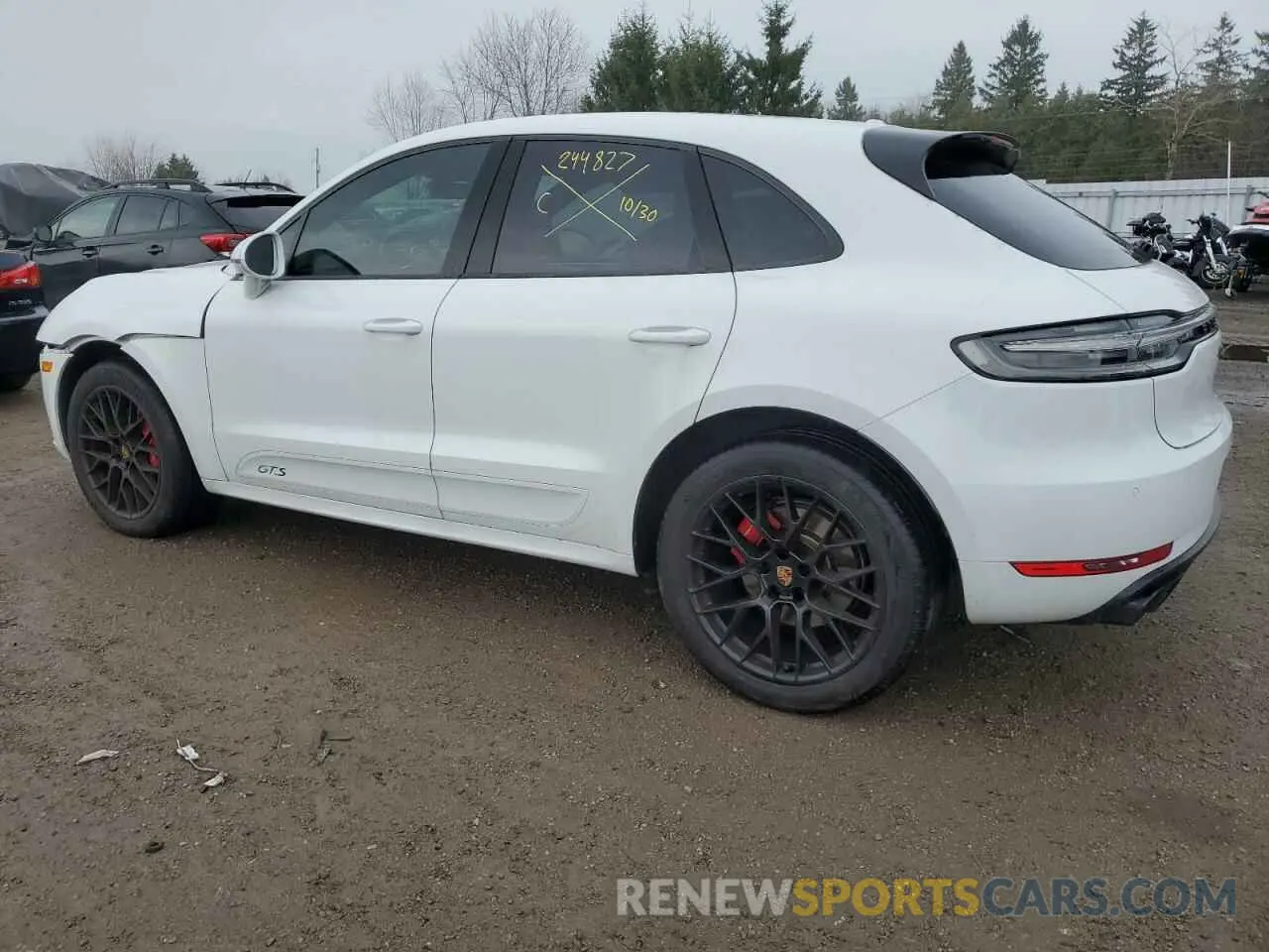 2 fotografías del automóvil dañado WP1AG2A58MLB54268 PORSCHE MACAN 2021