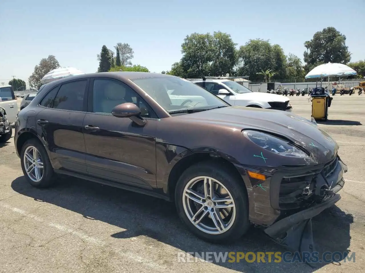 4 fotografías del automóvil dañado WP1AA2A51NLB04007 PORSCHE MACAN 2022