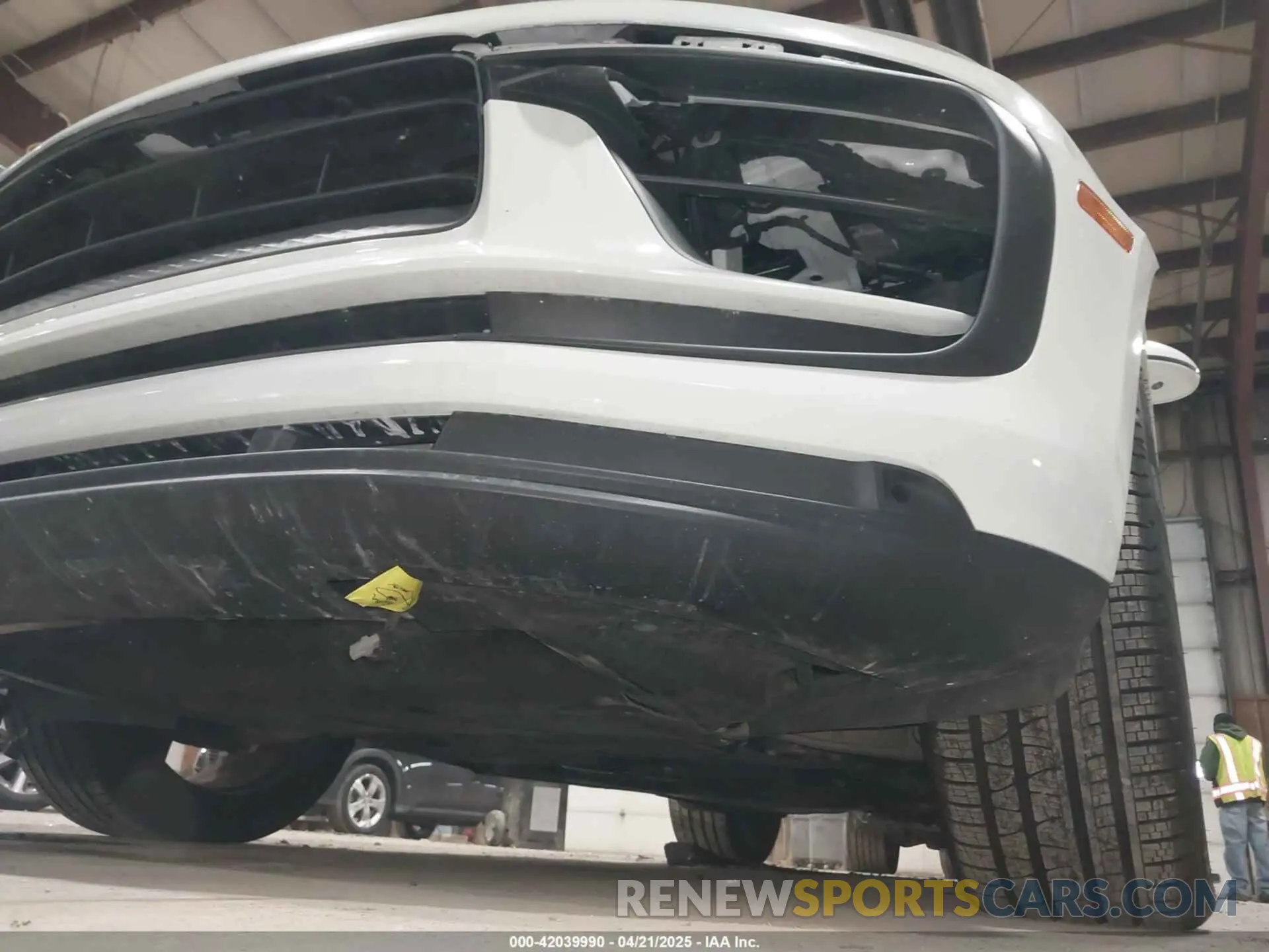 17 fotografías del automóvil dañado WP1AA2A52NLB02038 PORSCHE MACAN 2022