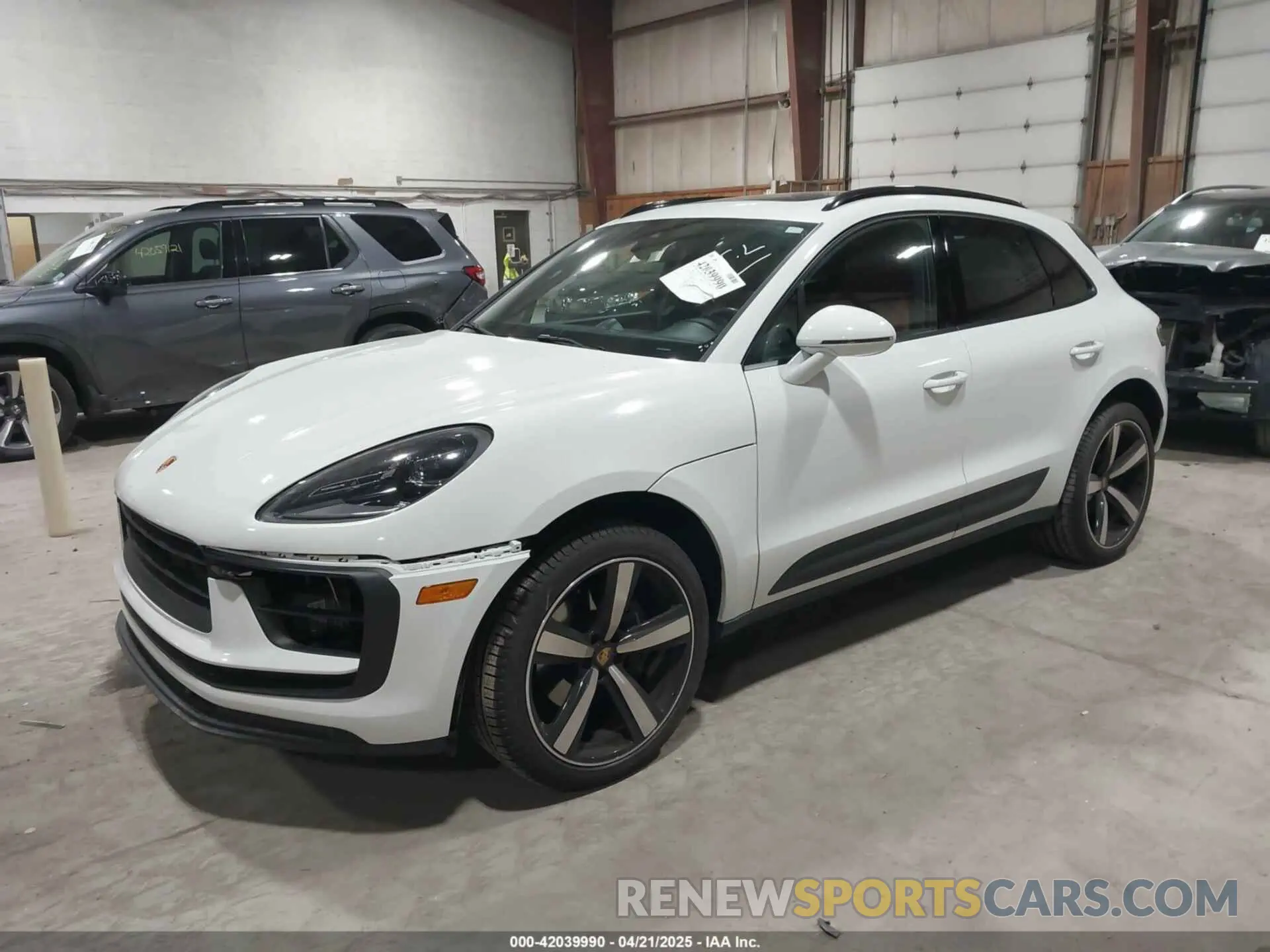 2 fotografías del automóvil dañado WP1AA2A52NLB02038 PORSCHE MACAN 2022