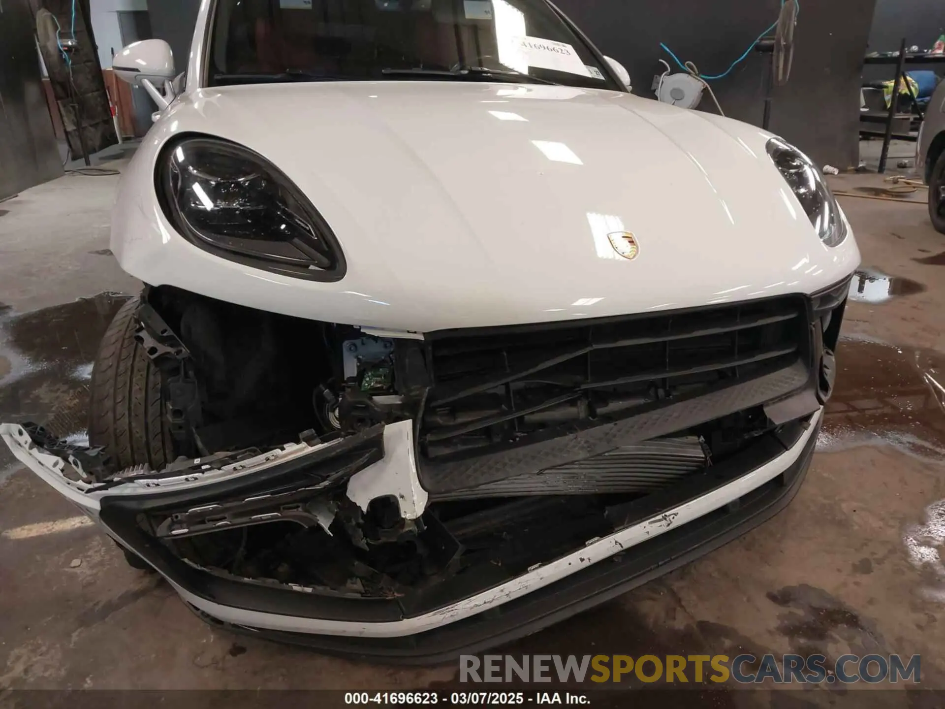 17 fotografías del automóvil dañado WP1AA2A54NLB03594 PORSCHE MACAN 2022