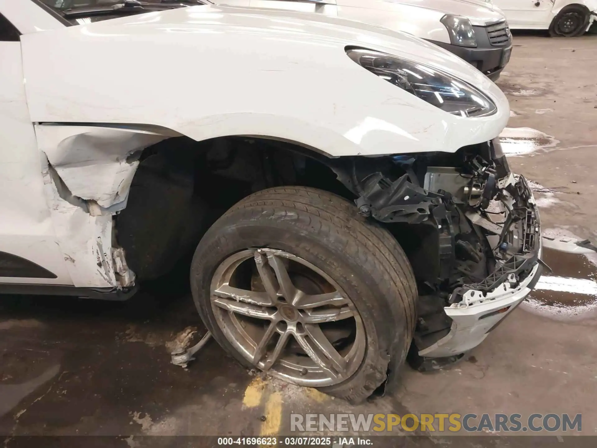 18 fotografías del automóvil dañado WP1AA2A54NLB03594 PORSCHE MACAN 2022