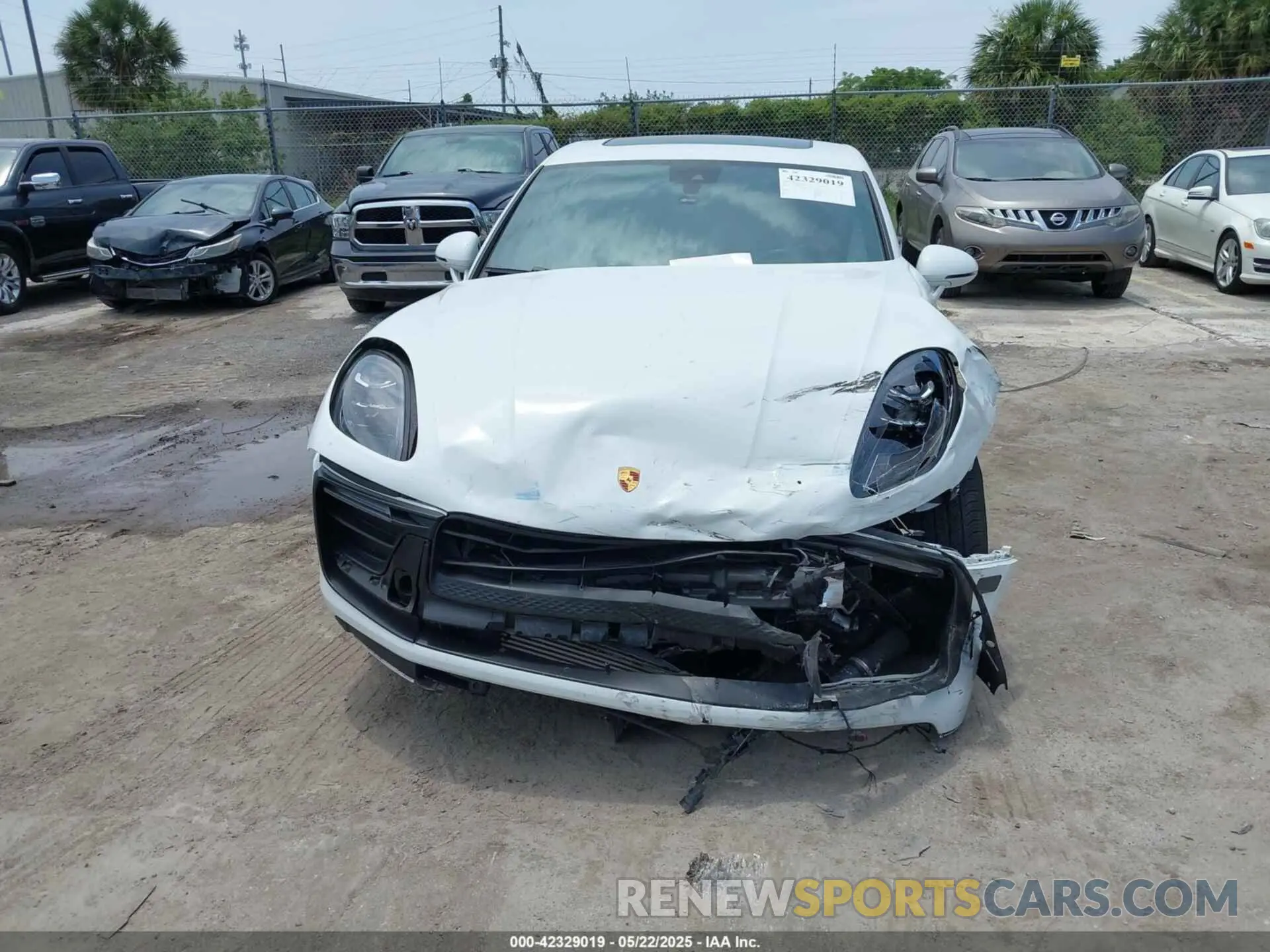 12 fotografías del automóvil dañado WP1AA2A54NLB07869 PORSCHE MACAN 2022