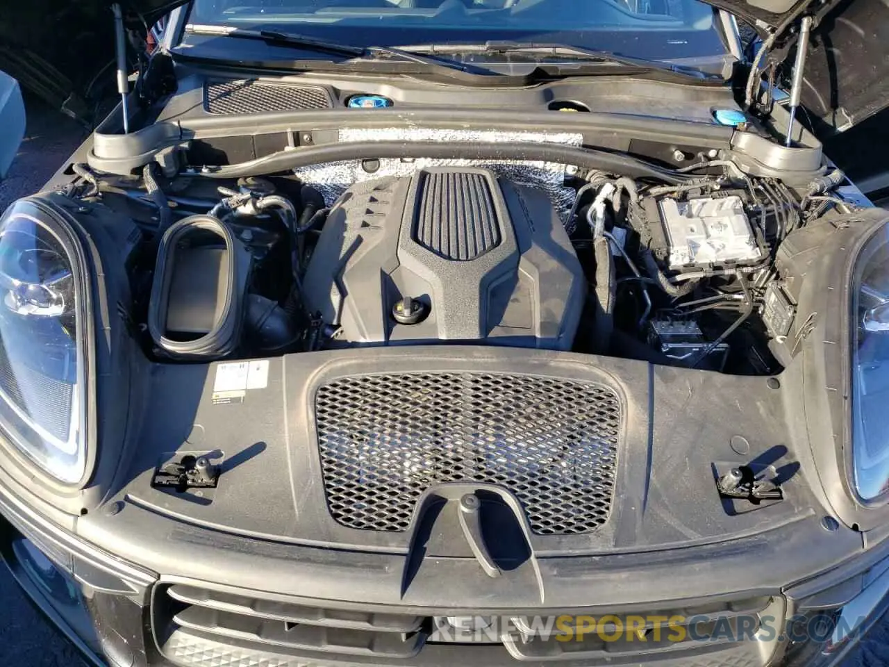 12 fotografías del automóvil dañado WP1AA2A54NLB07905 PORSCHE MACAN 2022