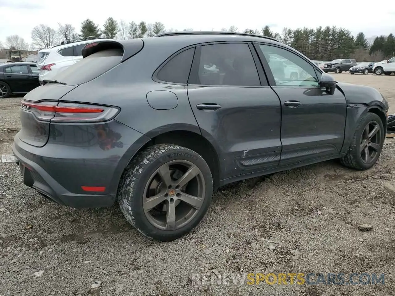 3 fotografías del automóvil dañado WP1AA2A54NLB10898 PORSCHE MACAN 2022