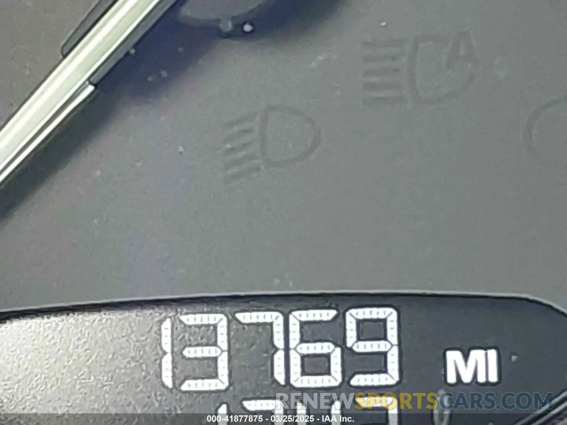 16 fotografías del automóvil dañado WP1AA2A54NLB11632 PORSCHE MACAN 2022