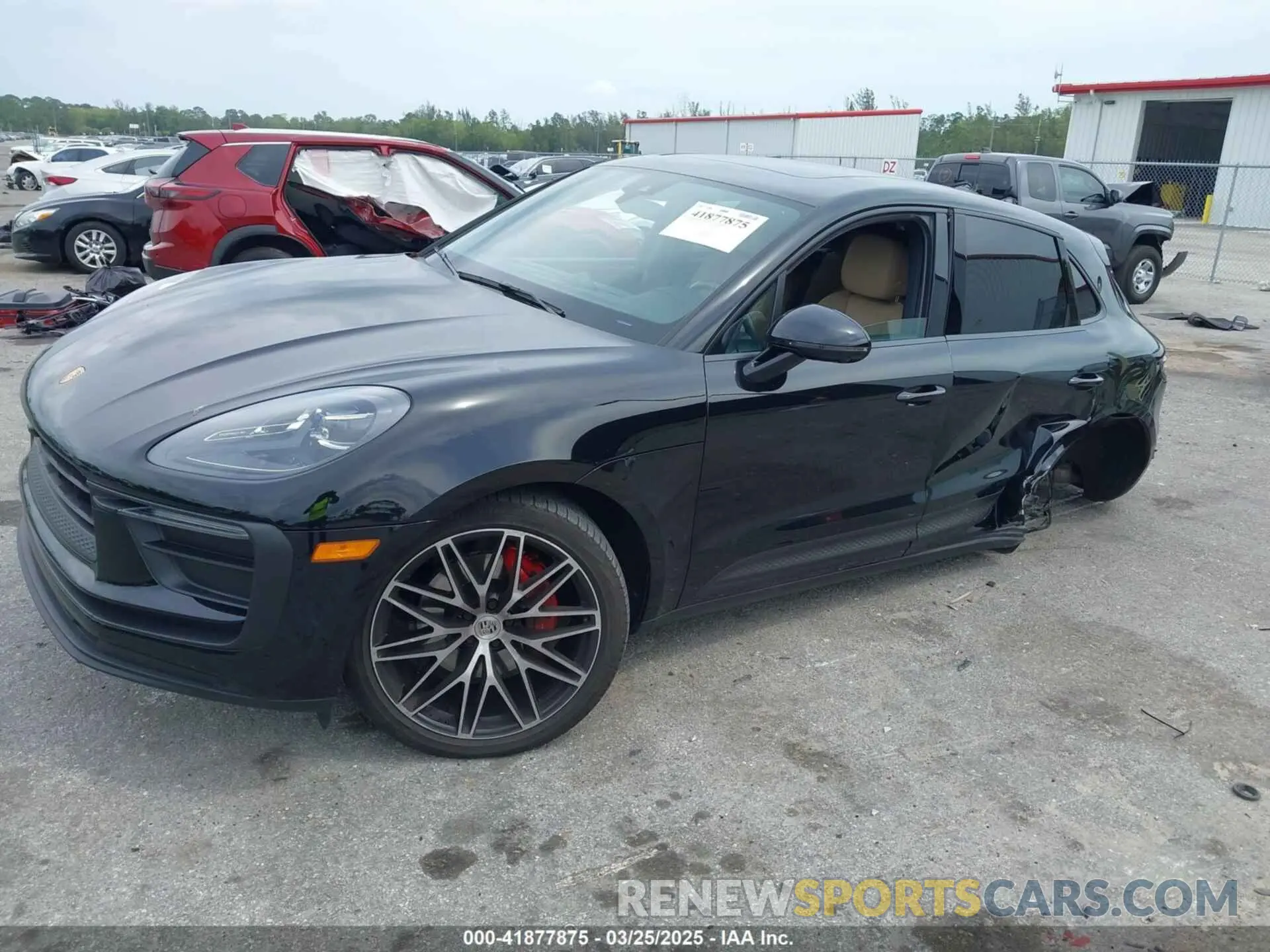 2 fotografías del automóvil dañado WP1AA2A54NLB11632 PORSCHE MACAN 2022